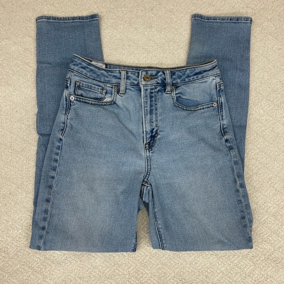 AE High Waisted Mom Jean - Picture 2 of 6